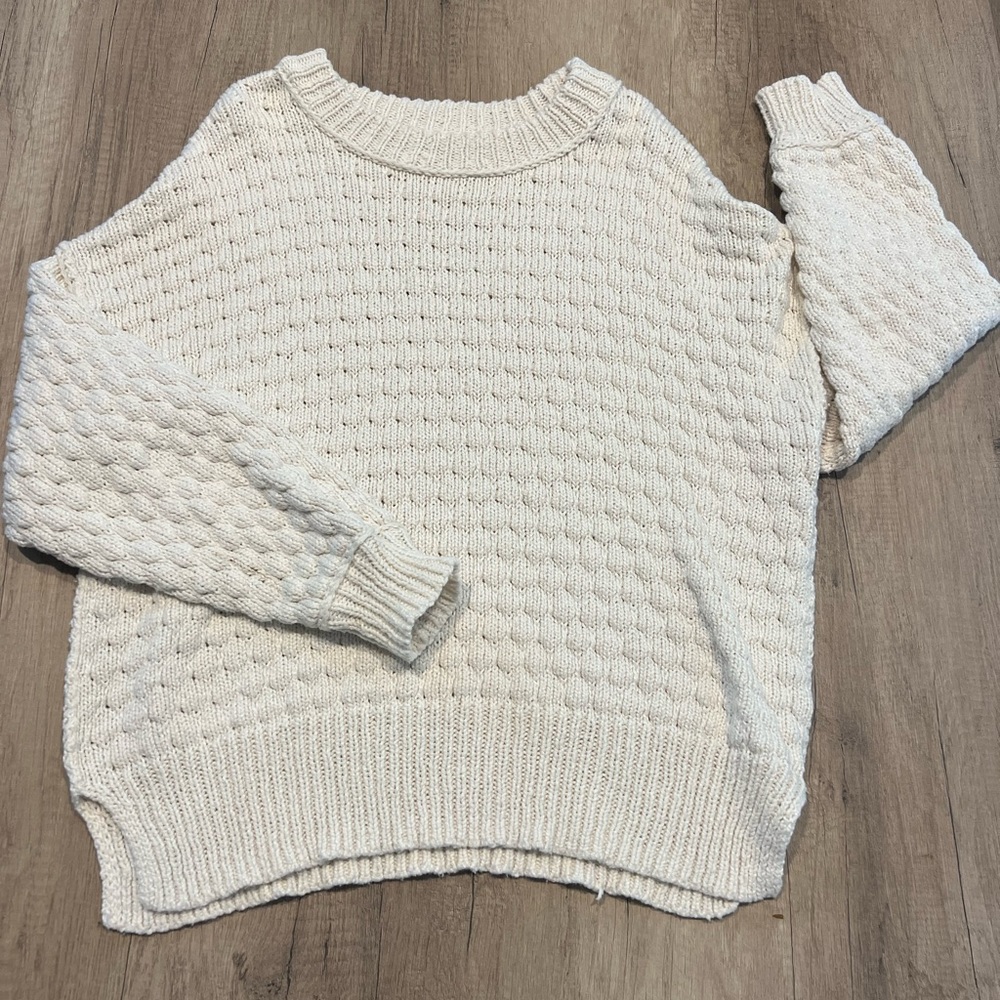 Aerie crew neck sweater, cream color, size M